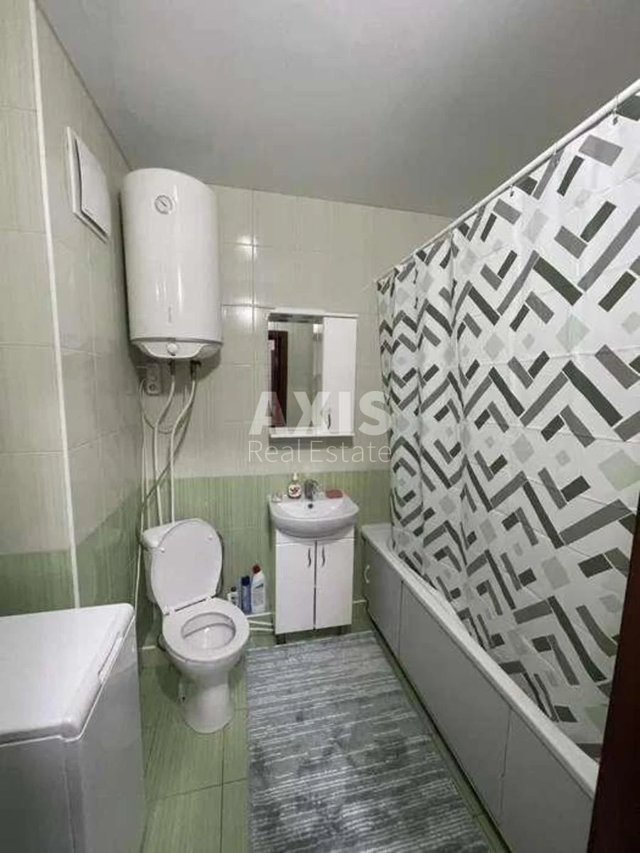 2к квартира ул. Владимира Наумовича 6272416