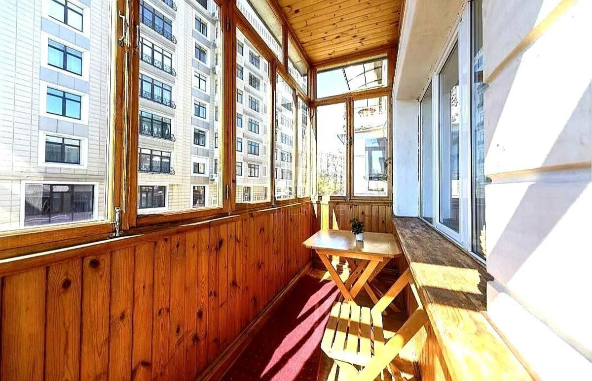 3k apartment vul. Kruglouniversytets'ka 2/1687156