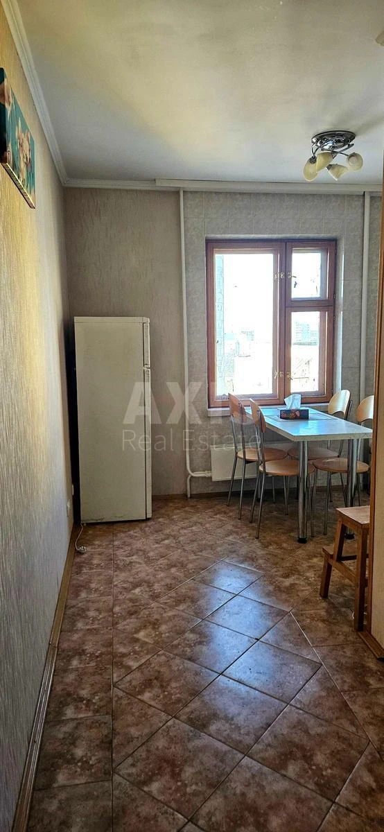 1k apartment vul. Irpins'ka 63А664145
