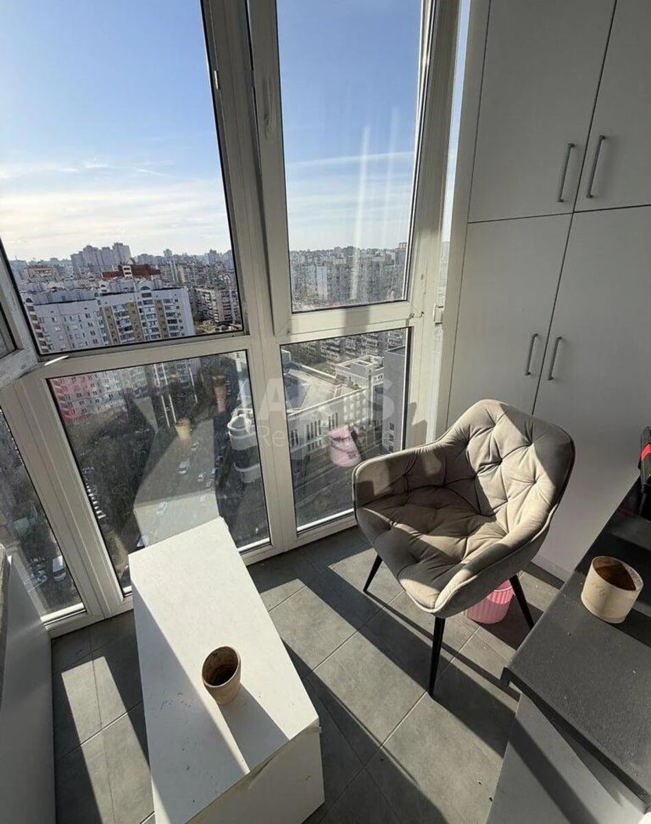 2k apartment vul. Vyshnjakivs'ka 46958812