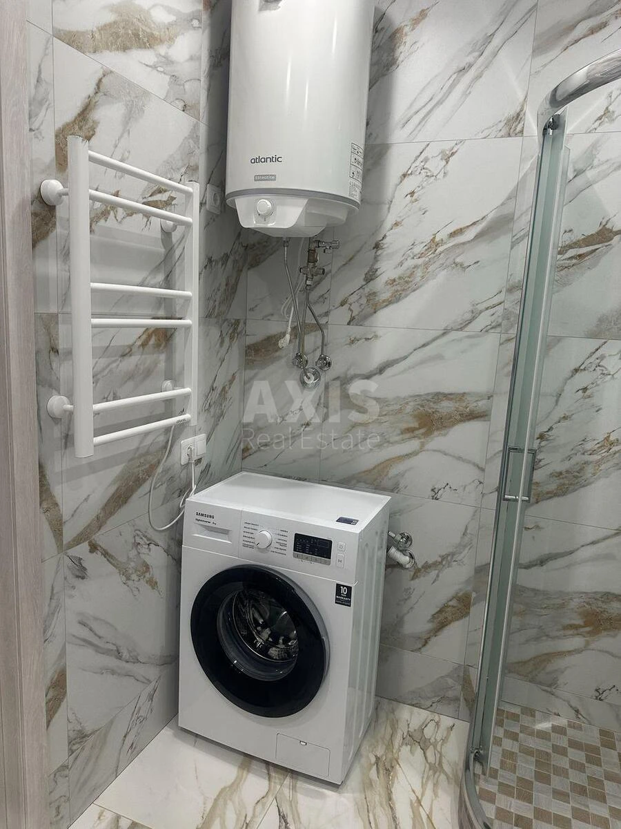 1k apartment vul. Novoukrai'ns'ka 24696943