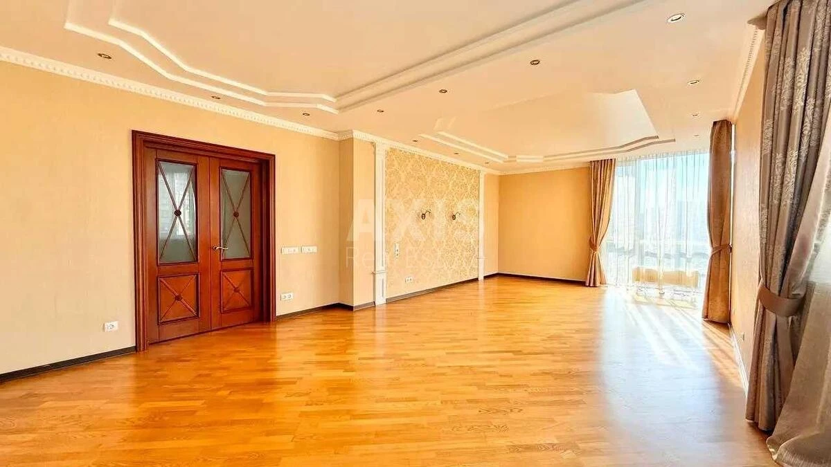 3k apartment vul. Yulia Zdanovska 75А700639