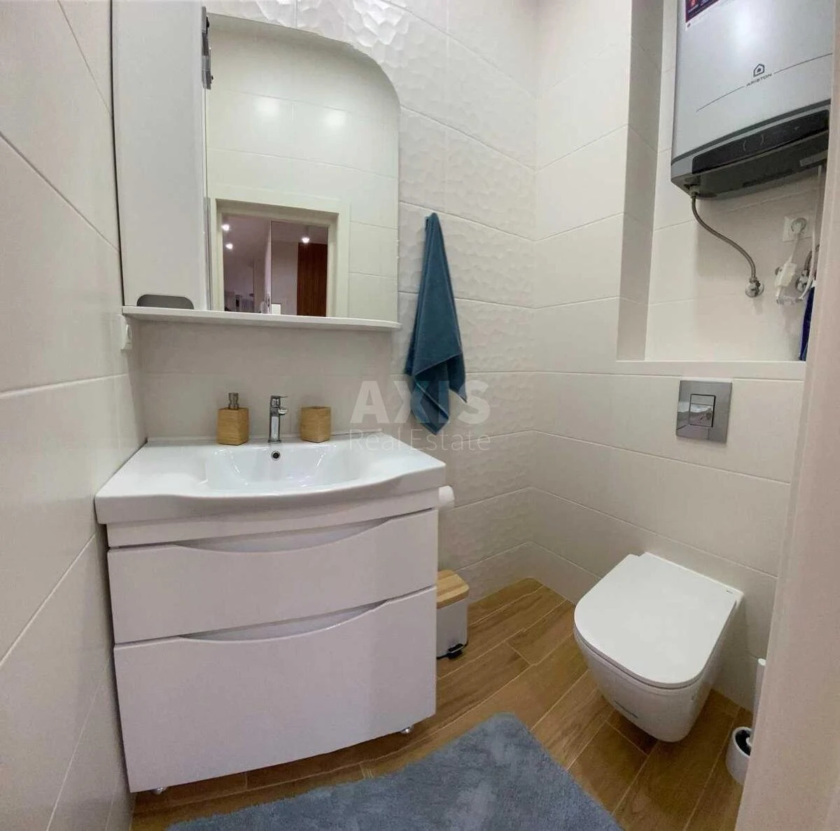 2k apartment vul. Radystiv 32709618
