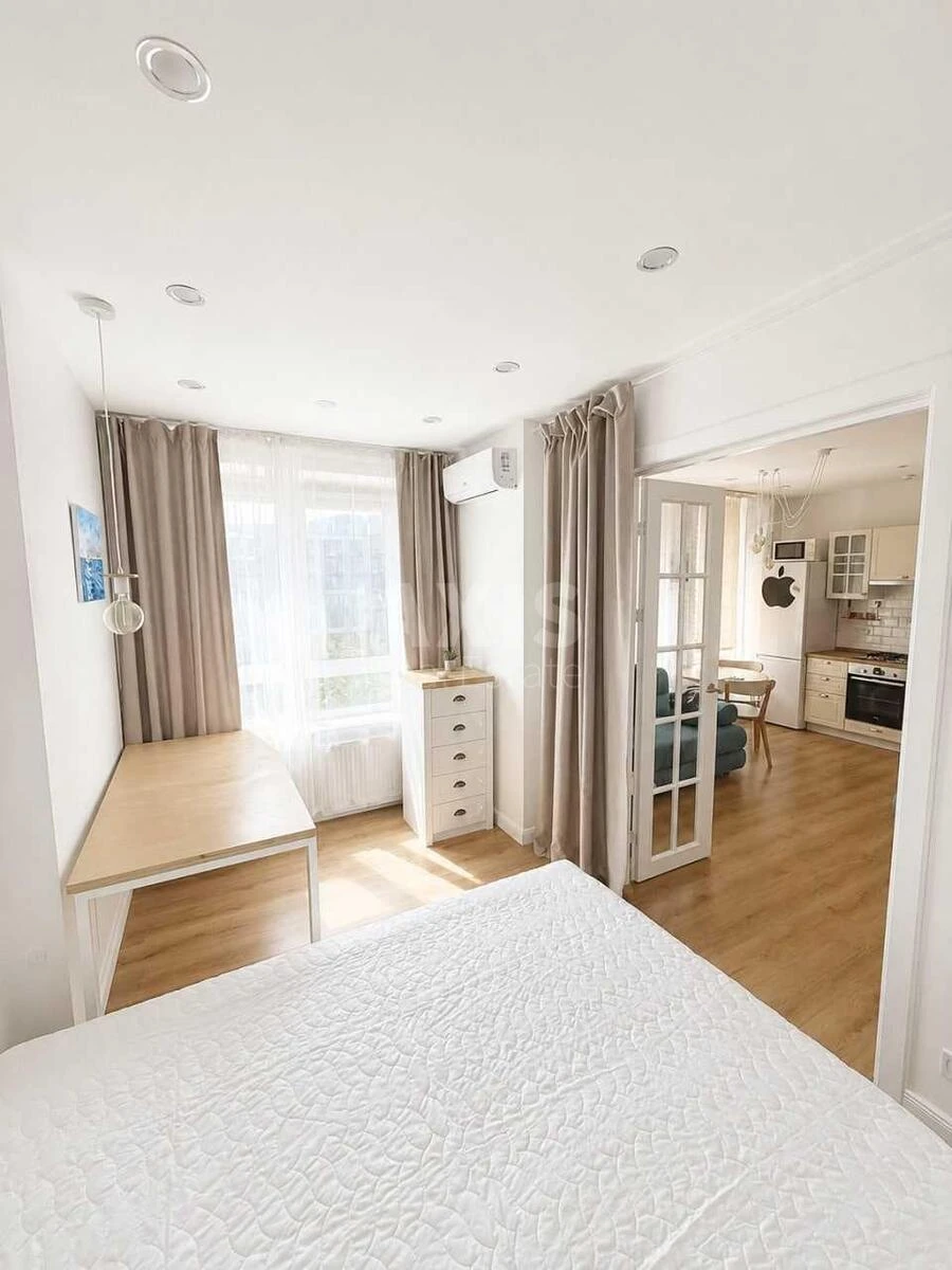 1k apartment vul. Saljutna 2Б718600