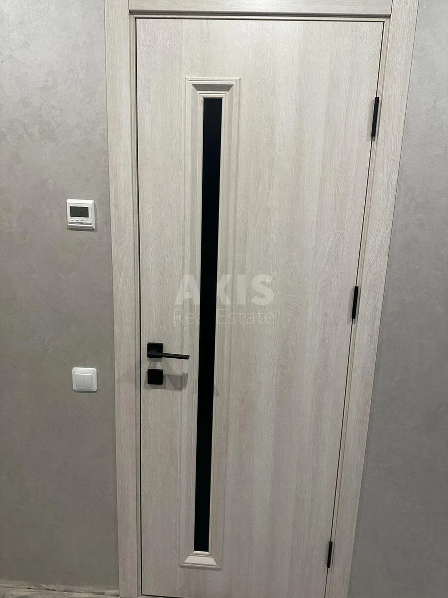 1k apartment vul. Novoukrai'ns'ka 24696945