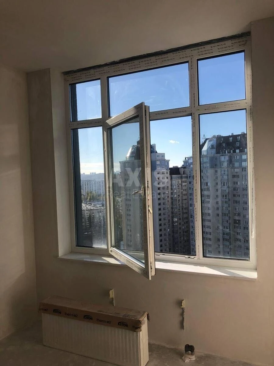 1k apartment vul. Sverstjuka Jevgena 4699718