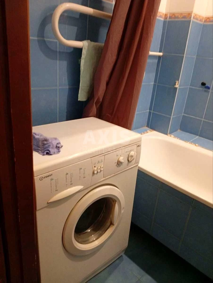 2k apartment vul. Krakivs'ka 4706057