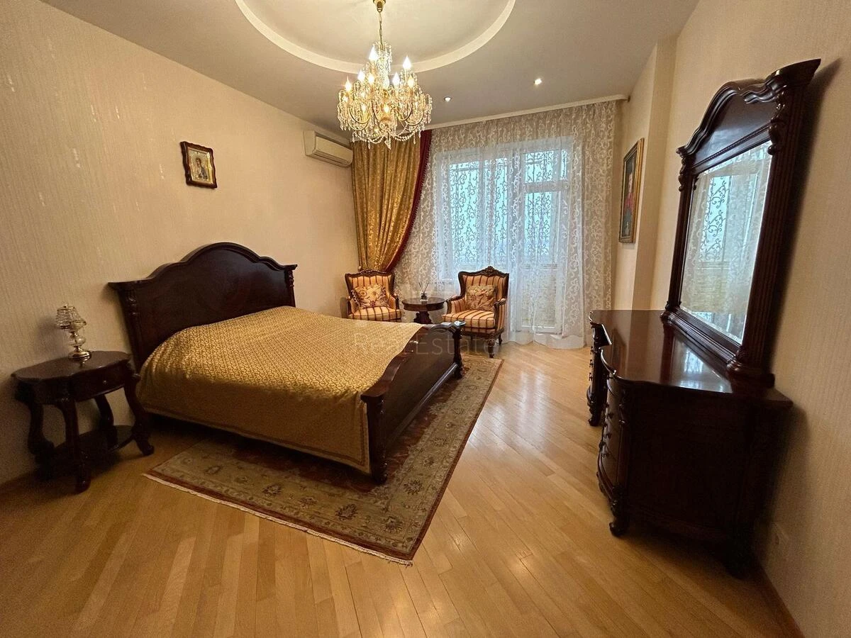 3k apartment vul. Moldavs'ka 2696417