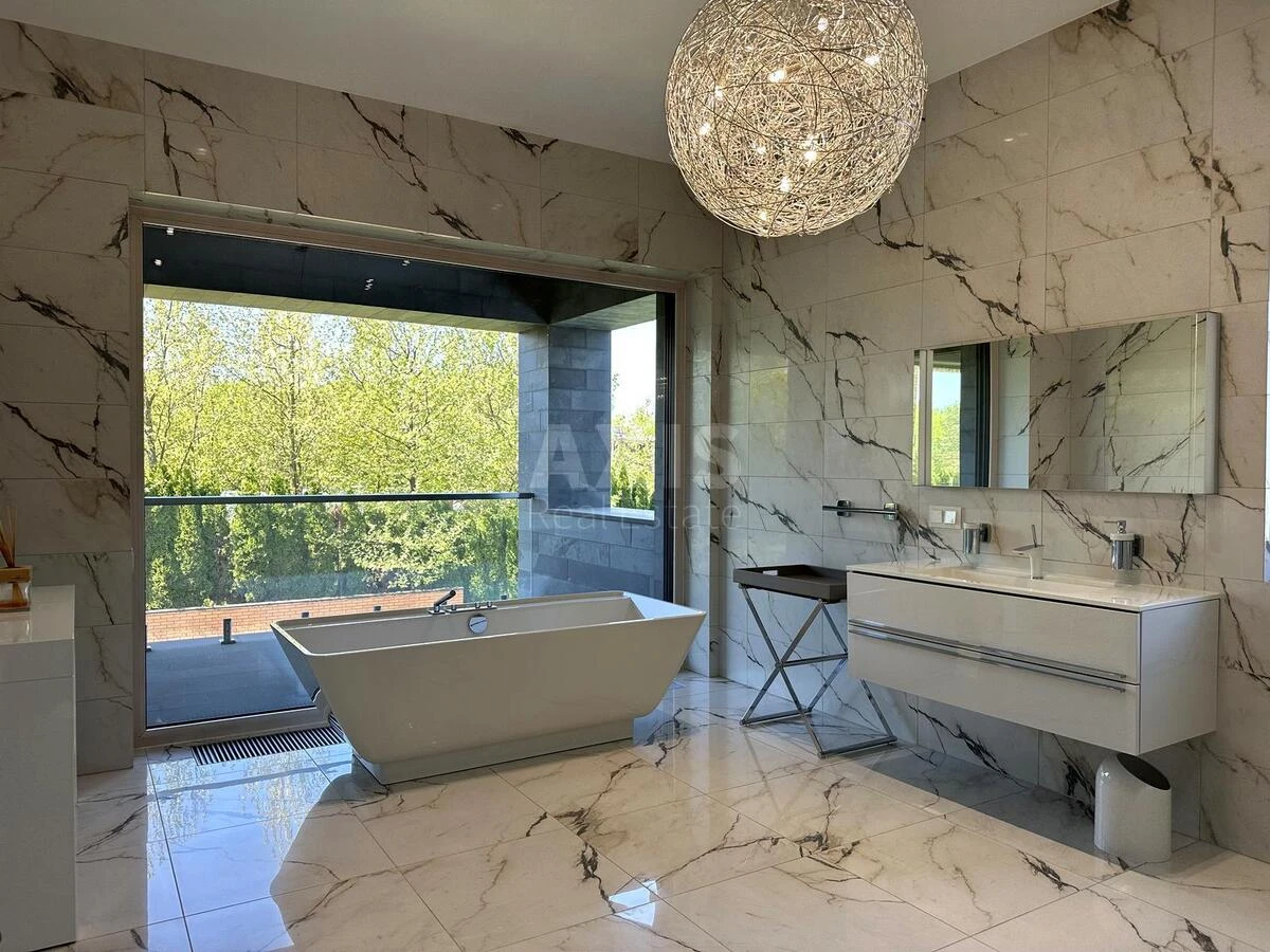 House vul. Central'na, 500m2, Kyiv city7019422