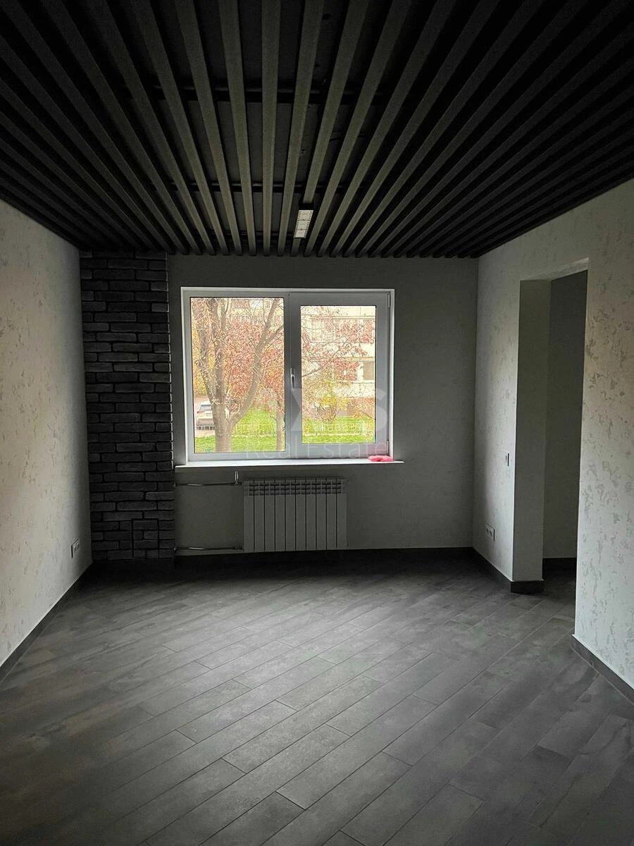 Объект торговли ул. Зои Гайдай 12/10, 35м2674275