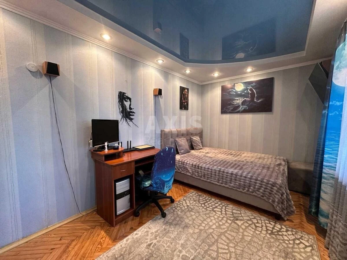 2к квартира пр-т Леся Курбаса 3Г712575