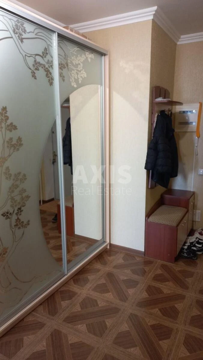 2к квартира ул. Кондратюка Юрия 16978015