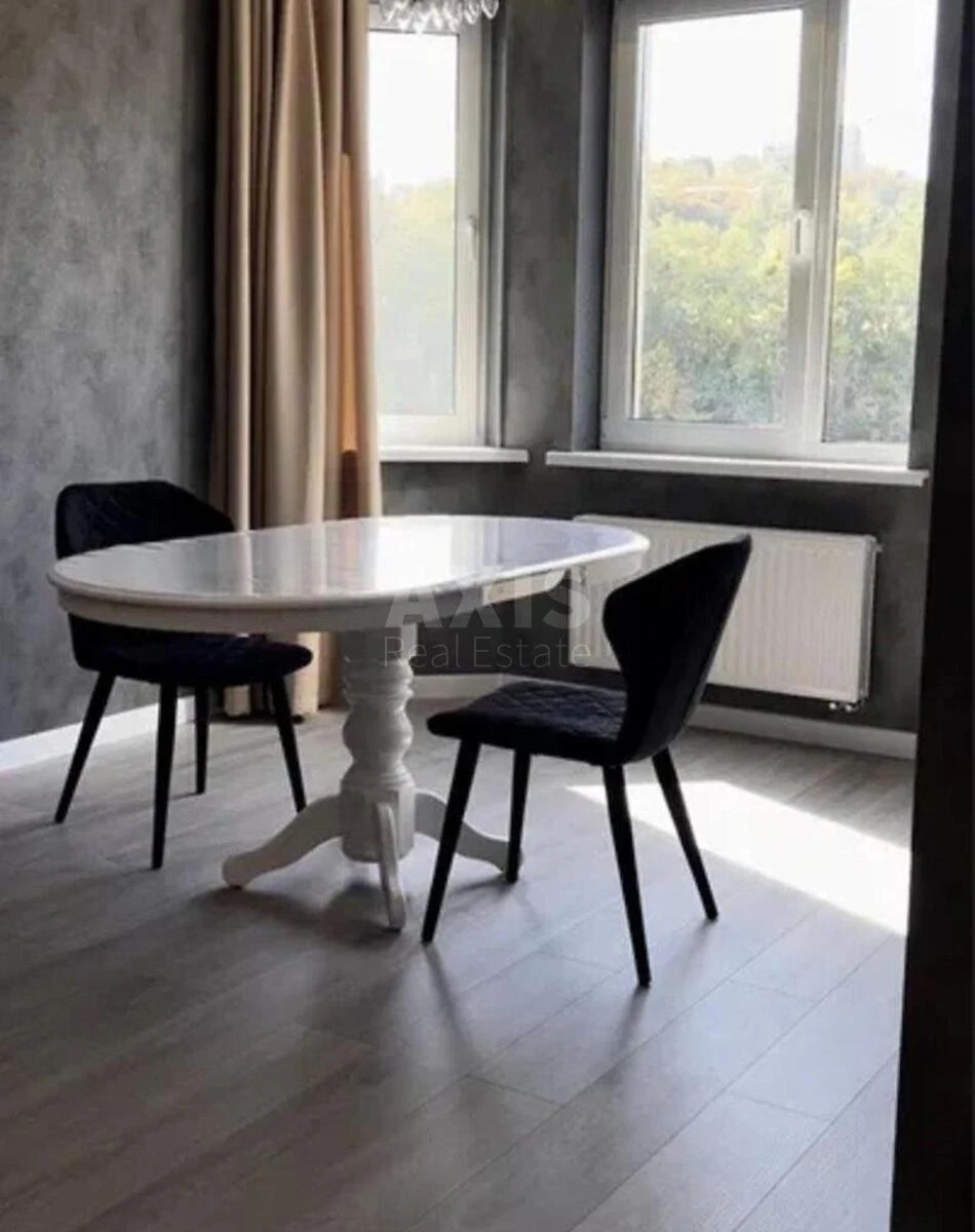 1k apartment vul. Kyrylivs'ka 37А687772