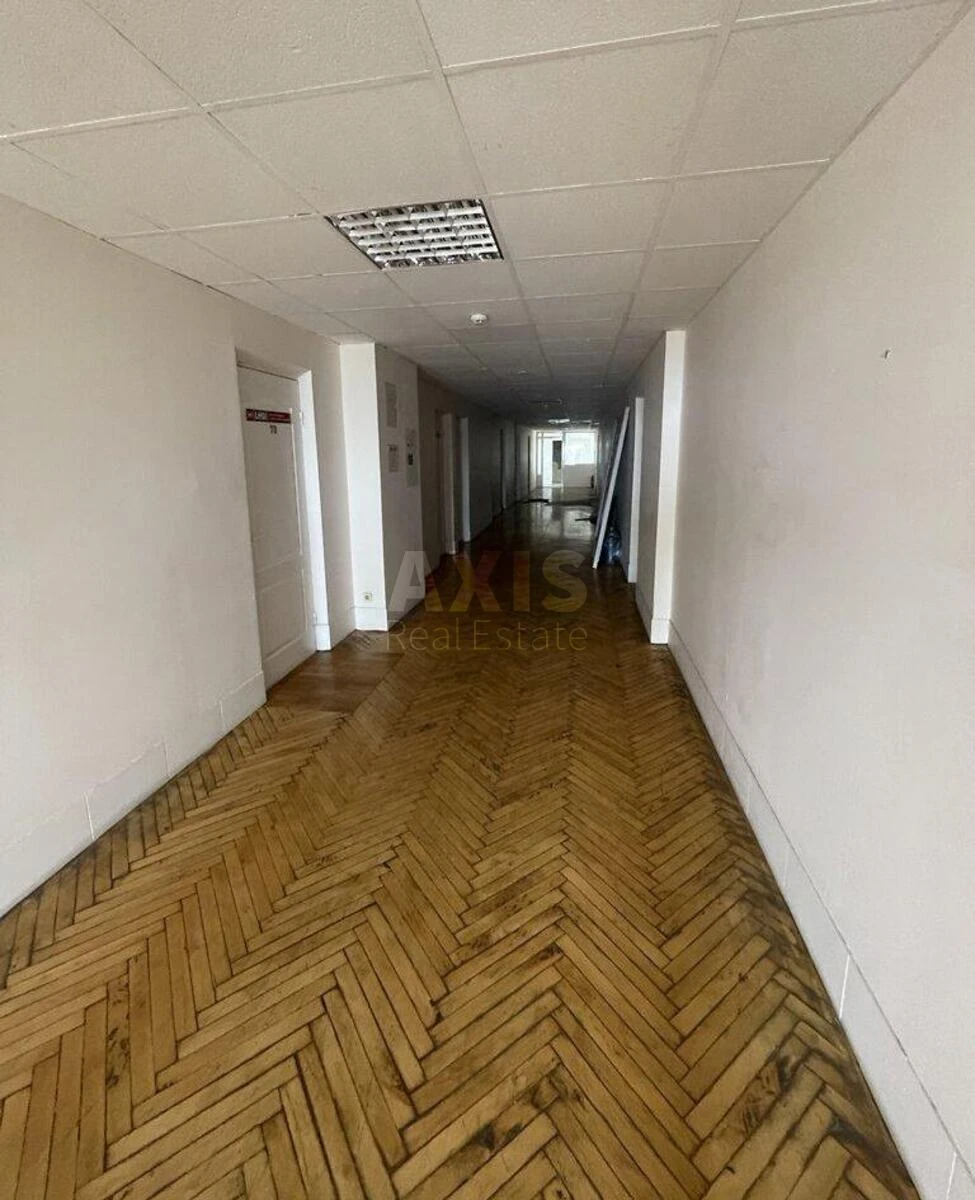 Офис пл. Леси Украинки 34, 43м2652550
