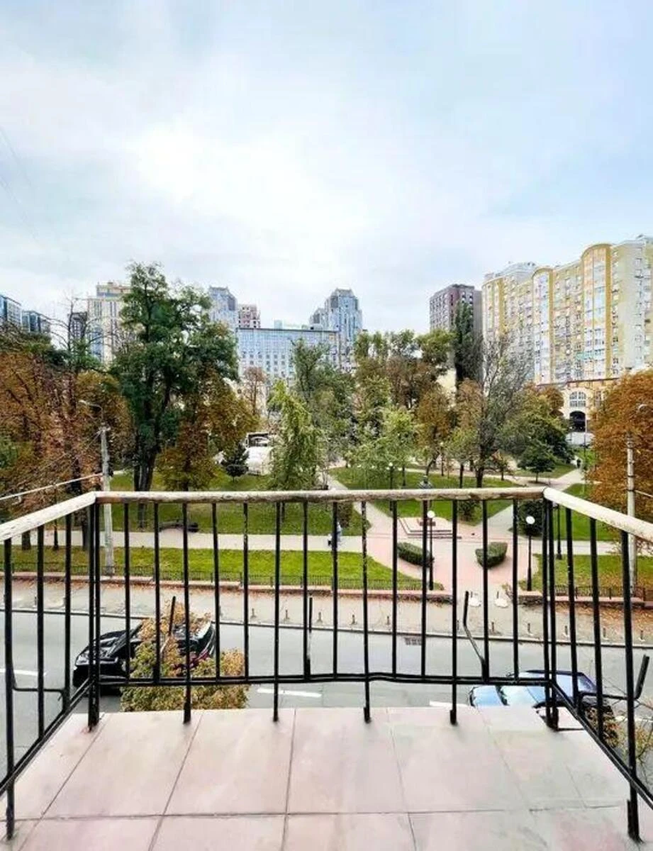 2к квартира ул. Федорова Ивана 10675201