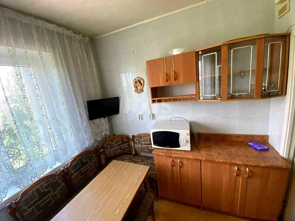 3к квартира пр-т Свободы 1/60706001