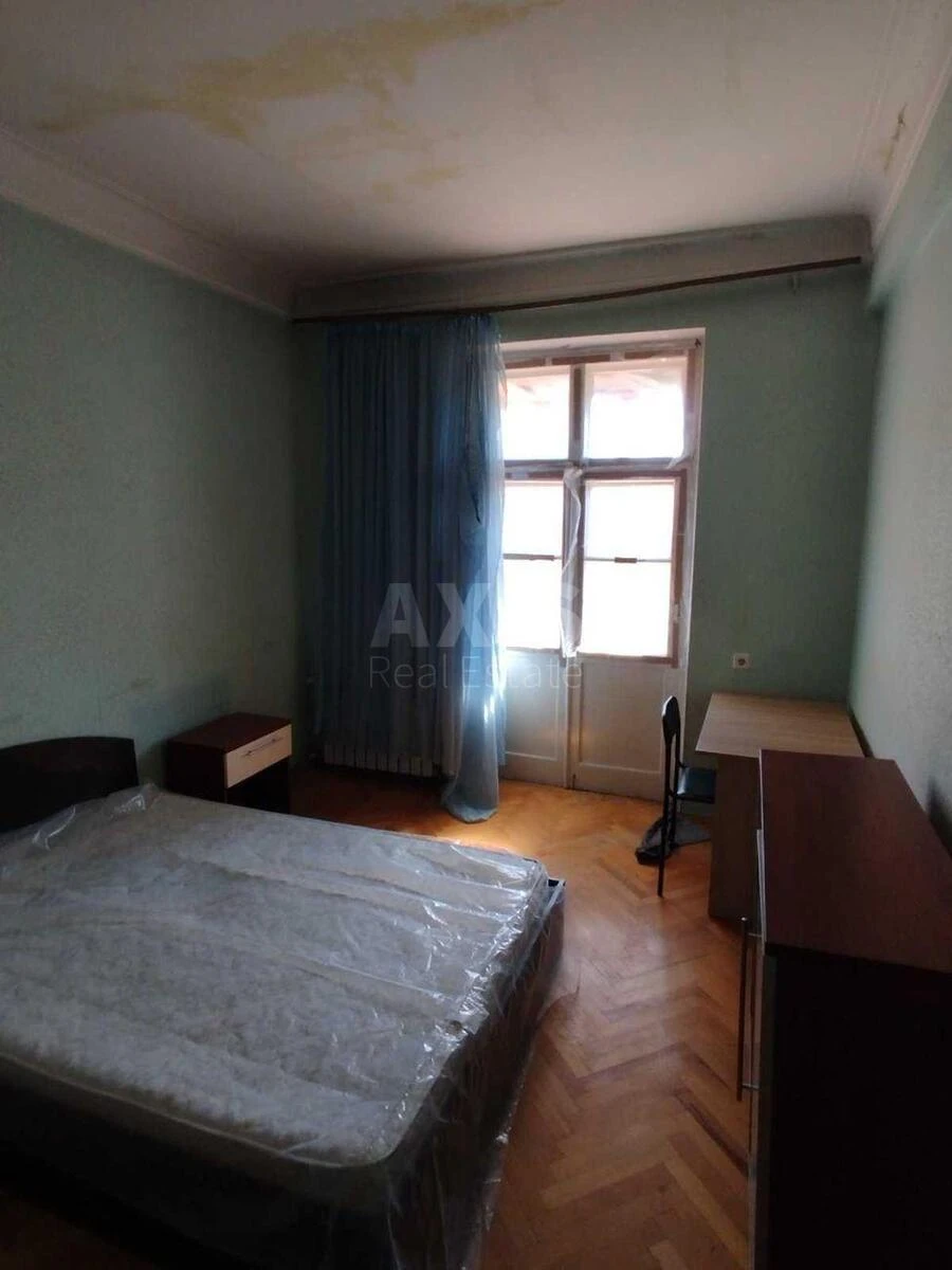 3к квартира ул. Довженко Александра 10719094