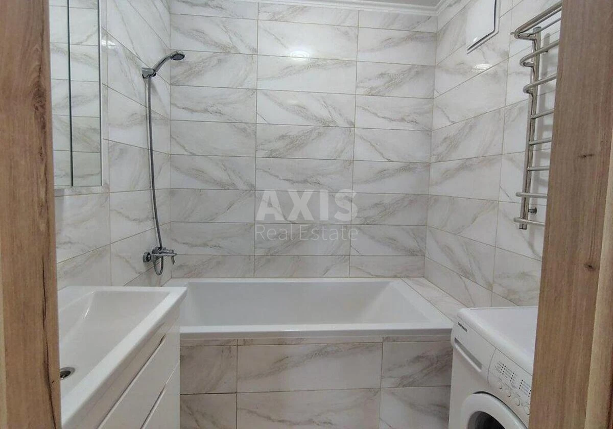 2k apartment vul. Sverstjuka Jevgena 4694277