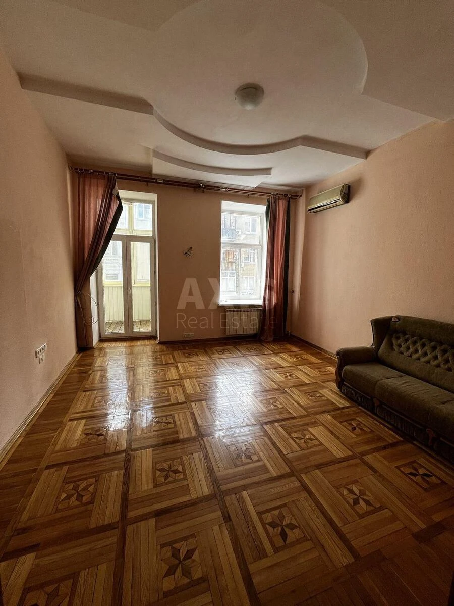3k apartment vul. Gonchara Olesja 90/927114311
