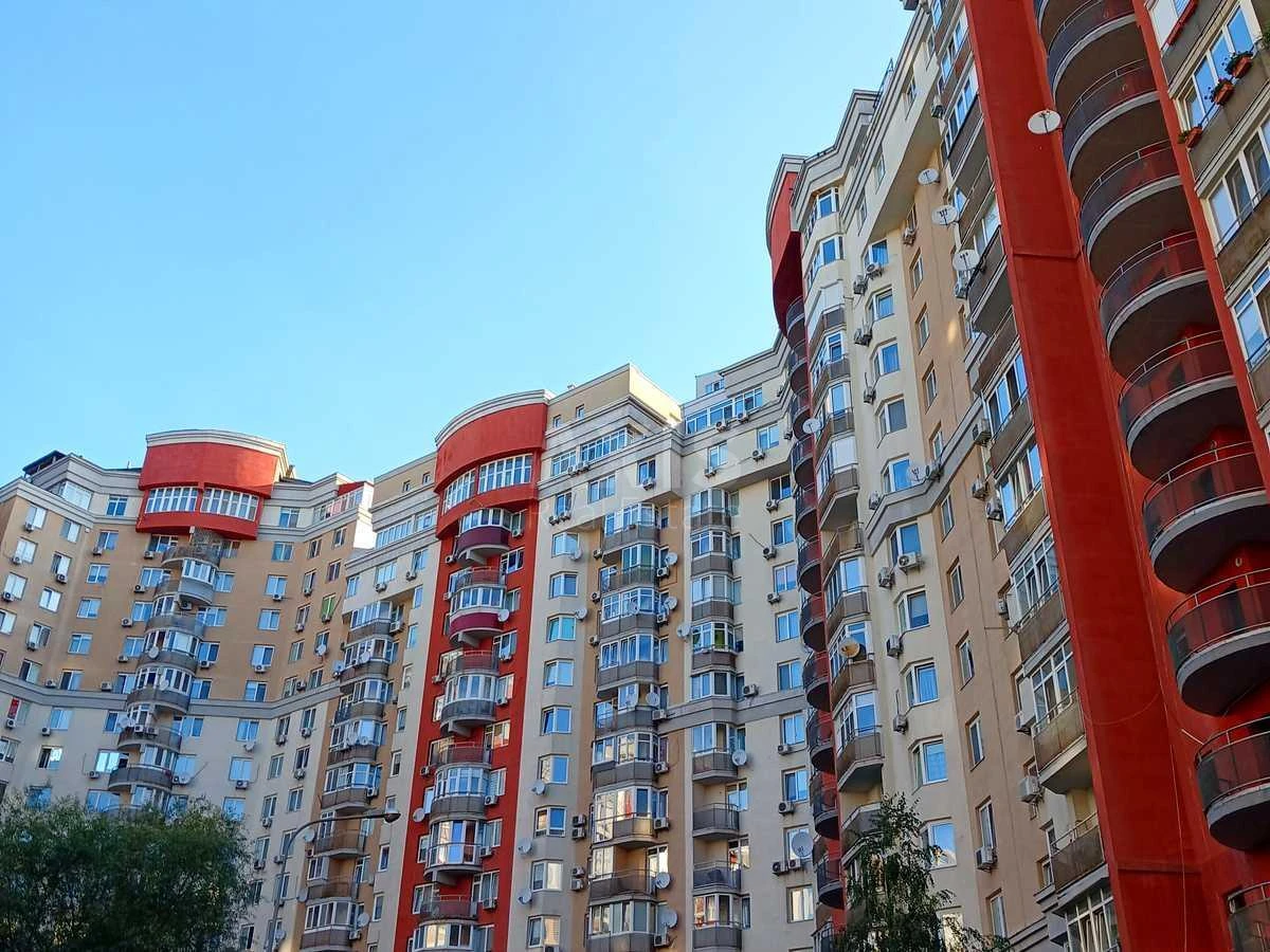 Офис ул. Степана Рудницкого 3/7, 63м27130410