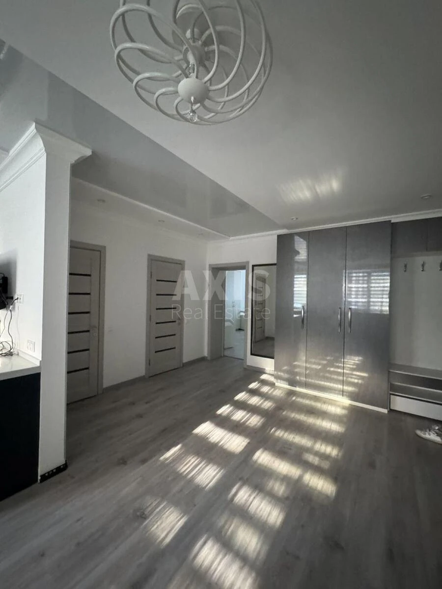3k apartment vul. Lebedjeva Akademika 16900816