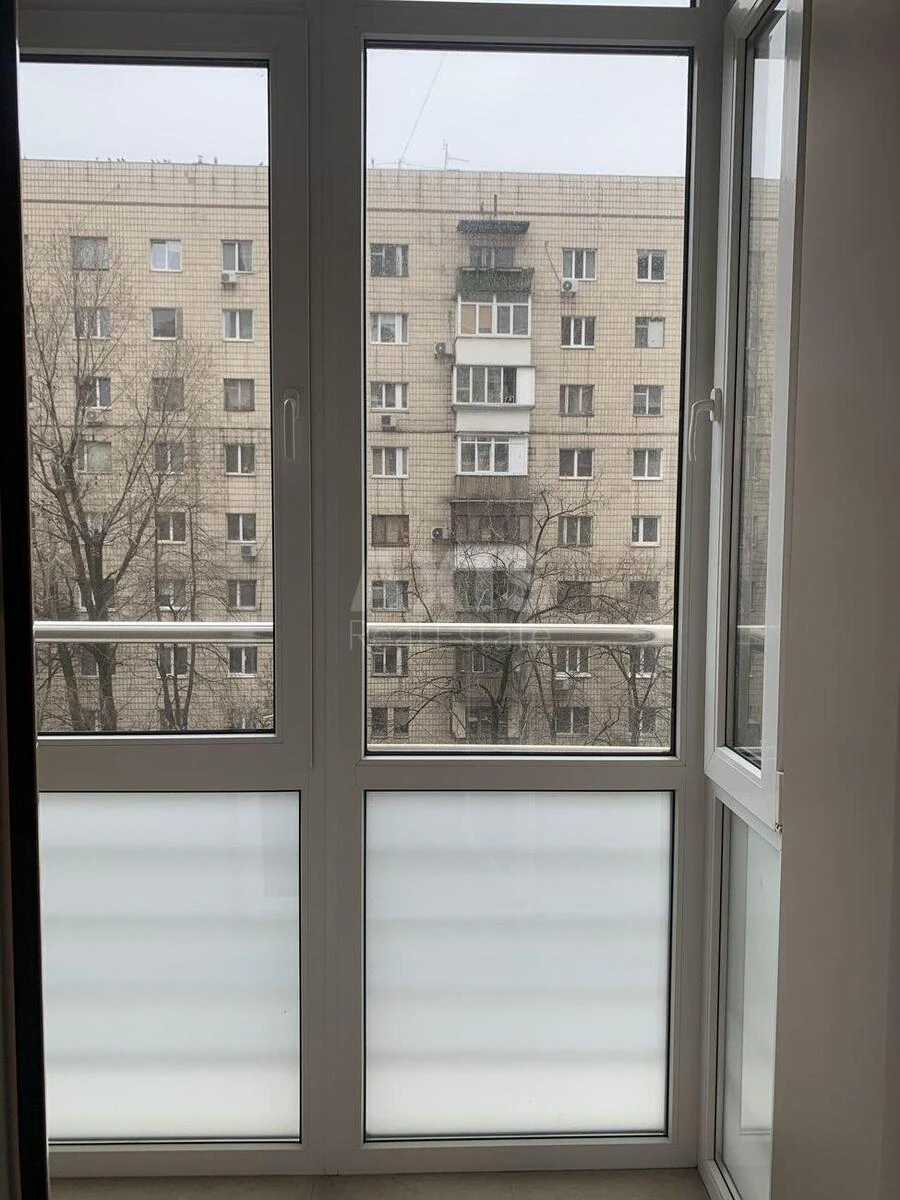 1k apartment vul. Vasylya Tyutyunnyka 52/1А708363