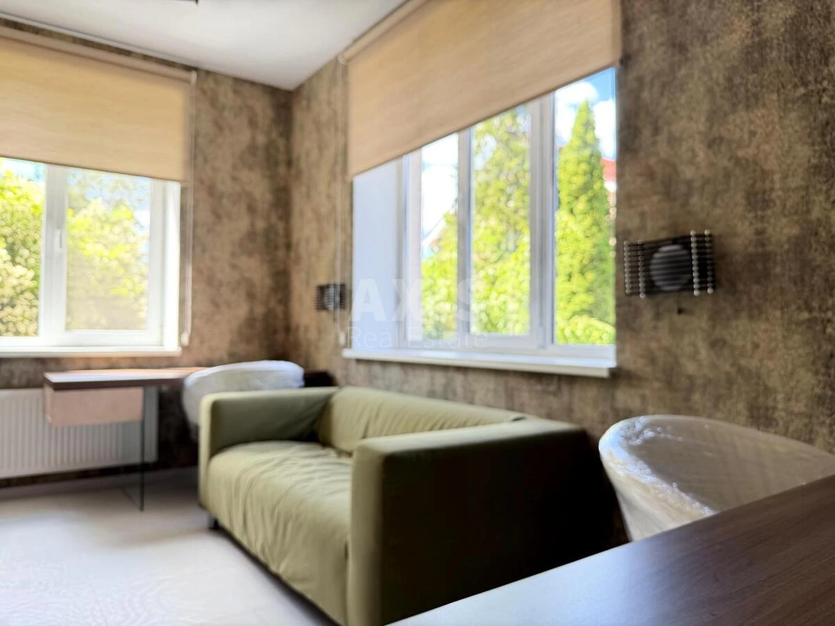 Дoм ул. Алексухина Василия, 362м2, город Киев694156
