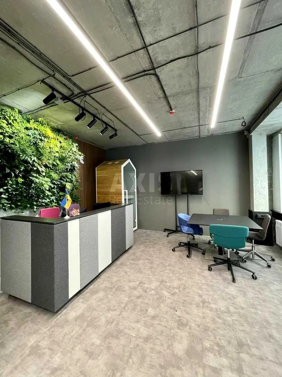 Office vul. Lypkivs'kogo Vasylja Mytropolyta 37, 100m269454