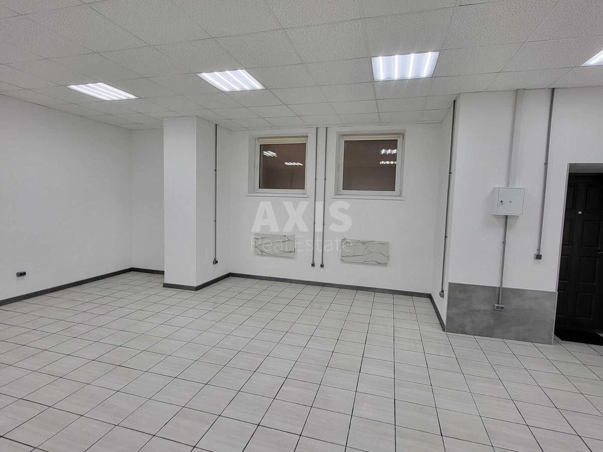 Объект торговли ул. Ахматовой Анны 35, 58м2685354