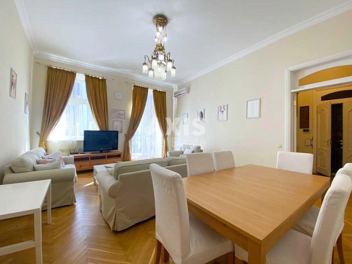 4k apartment vul. Ljuterans'ka 7/10670681