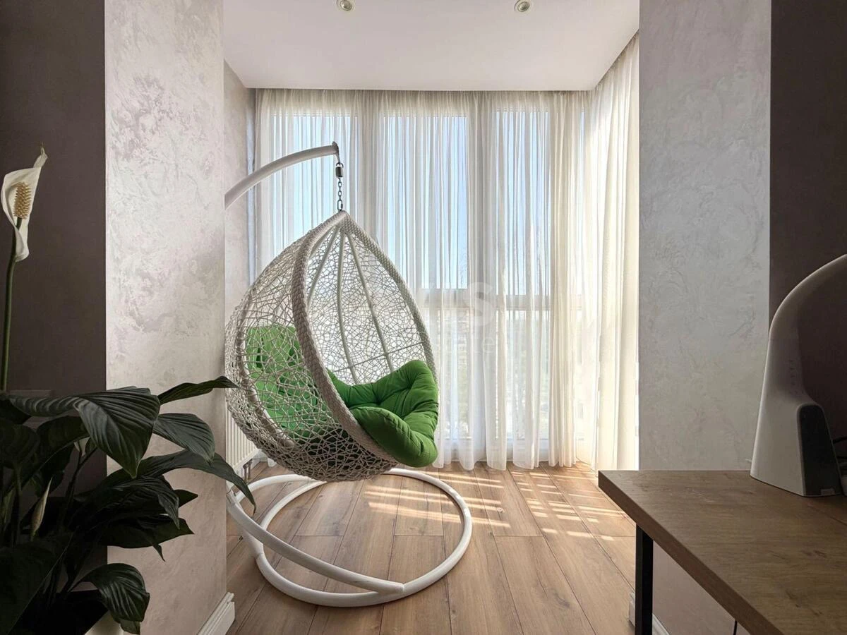 3k apartment vul. Metrologichna 1097080518
