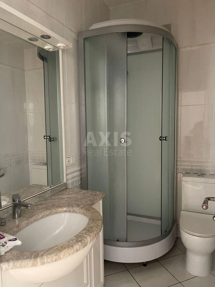 5k apartment vul. Oleksandra Konyskoho 52/586484214