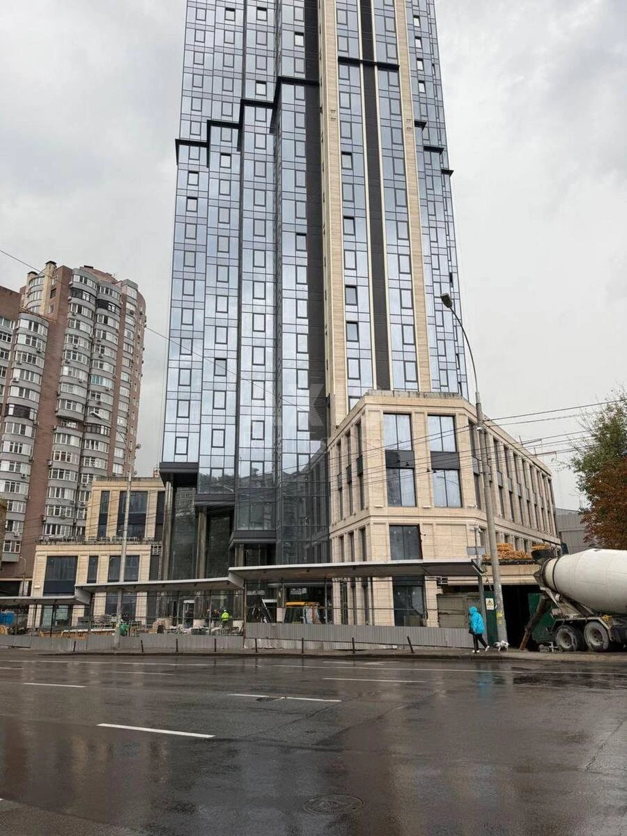 Объект торговли ул. Антоновича 136, 1630м2712035