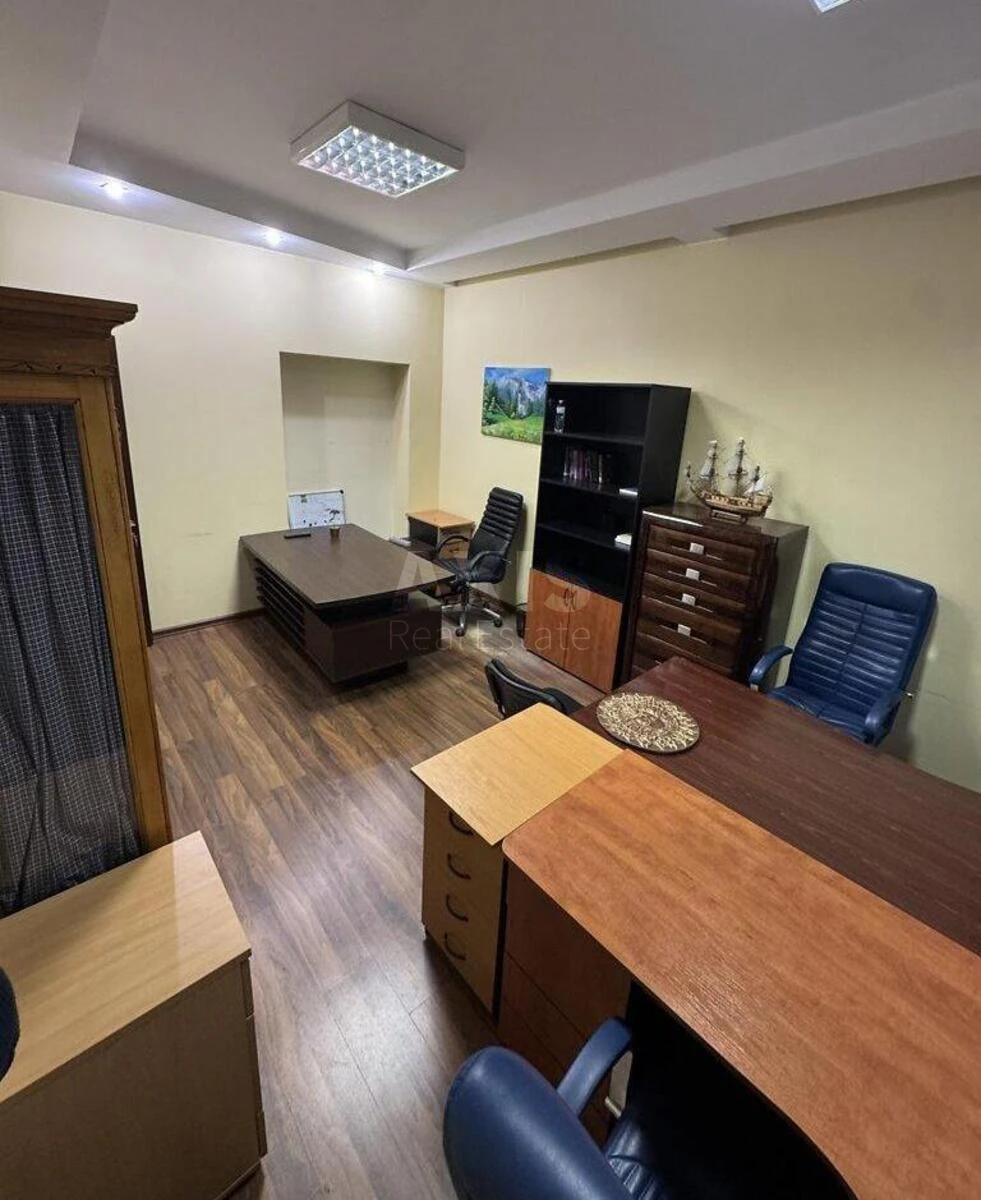 Офис ул. Шелковичная 32/34, 90м2712260