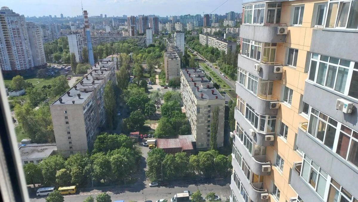 2к квартира ул. Кондратюка Юрия 16978018