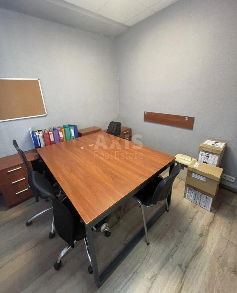 Office pl. Lesi Ukrai'nky 34, 43m2652553