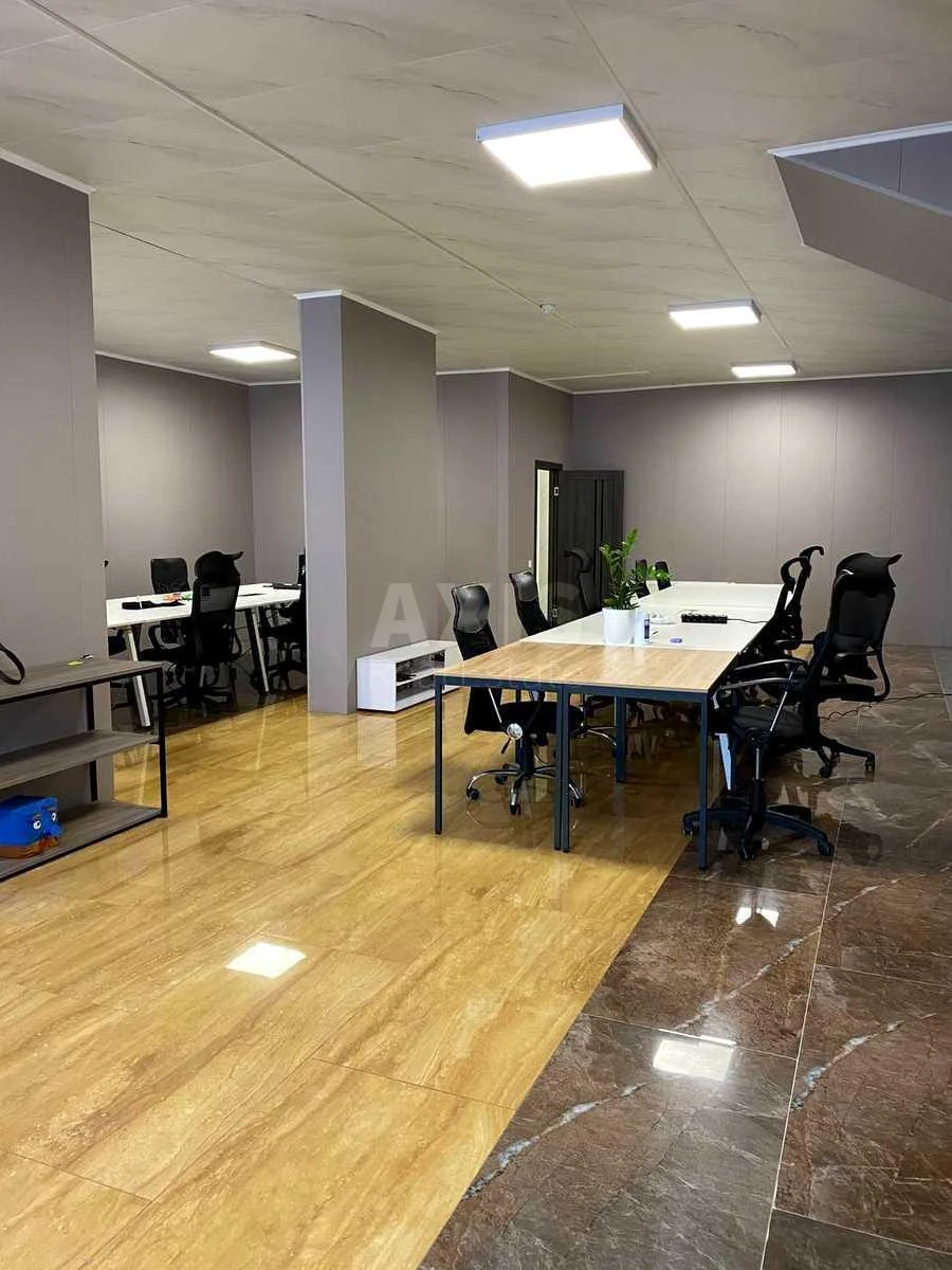 Office vul. Central'na 19, 130m2712824