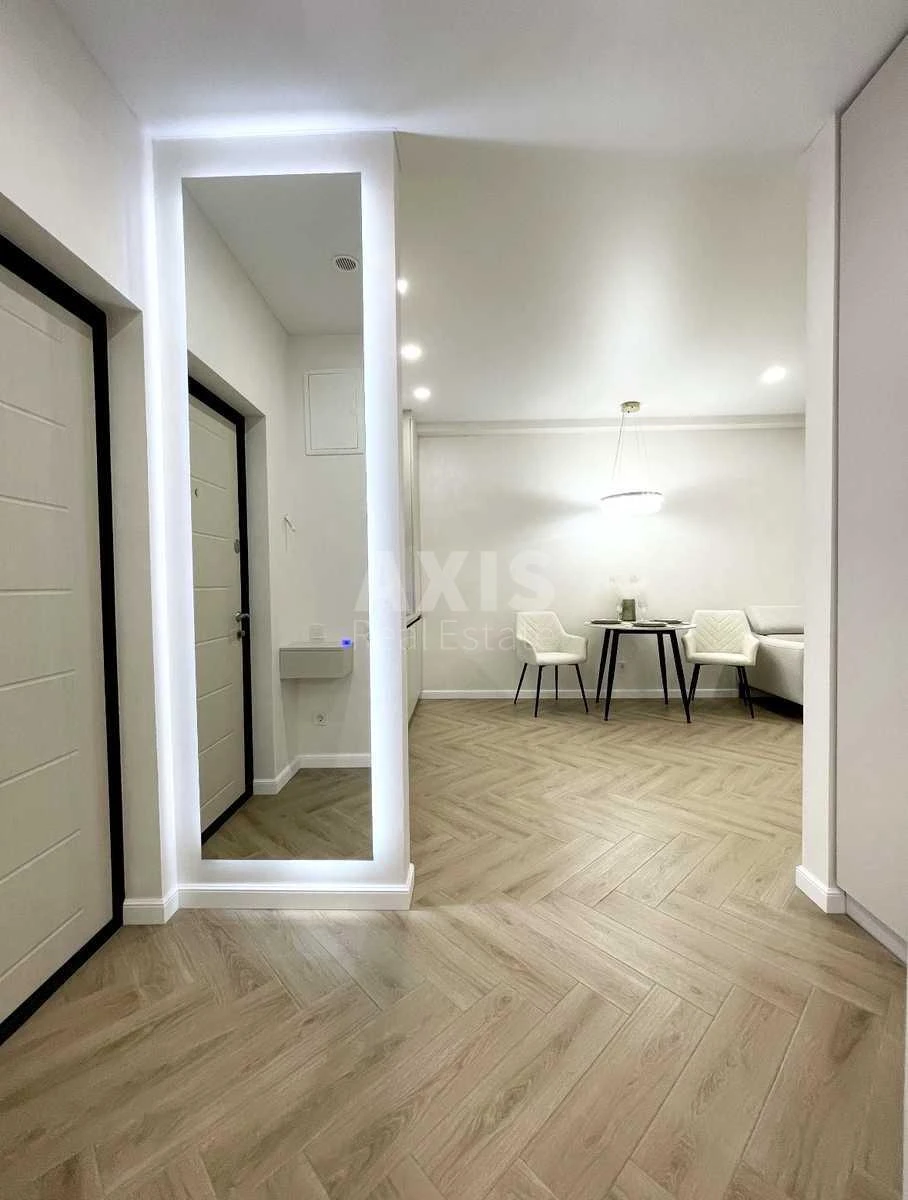 1k apartment vul. Myhajla Maksymovycha 28Е705911