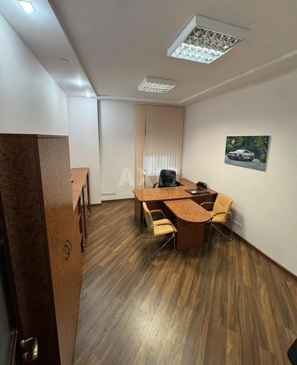 Office vul. Shovkovychna 32/34, 90m2712261