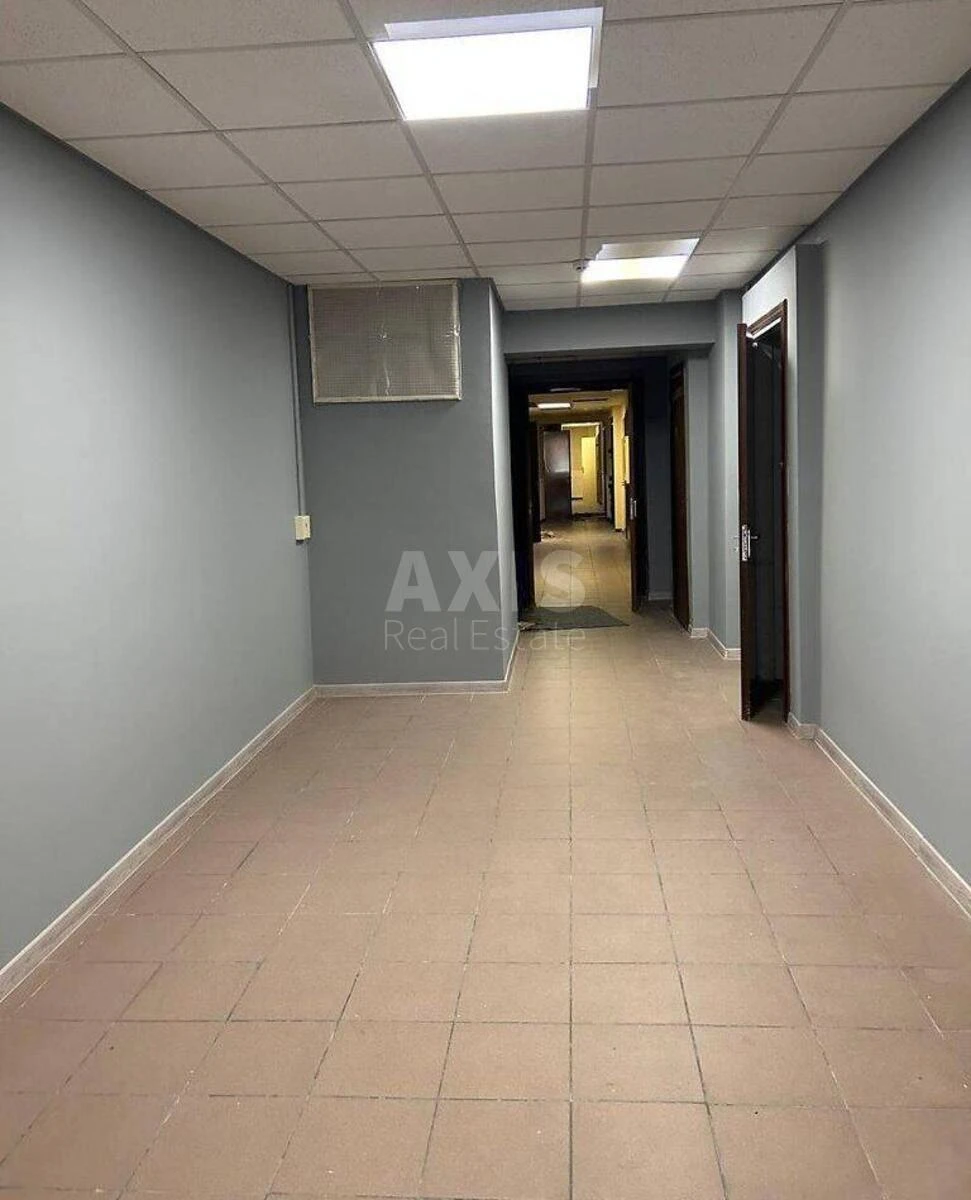 Office vul. Dmytrivs'ka 18/24, 1070m2690922