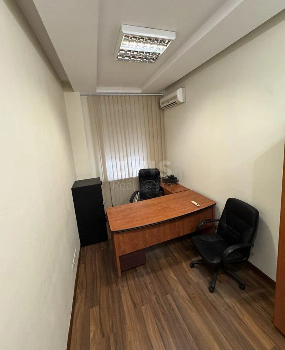 Office vul. Shovkovychna 32/34, 90m2712262