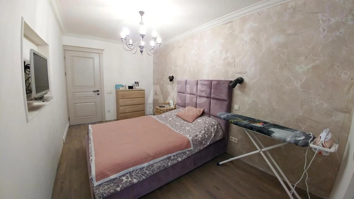 3к квартира пр-т Владимира Ивасюка 20А677461