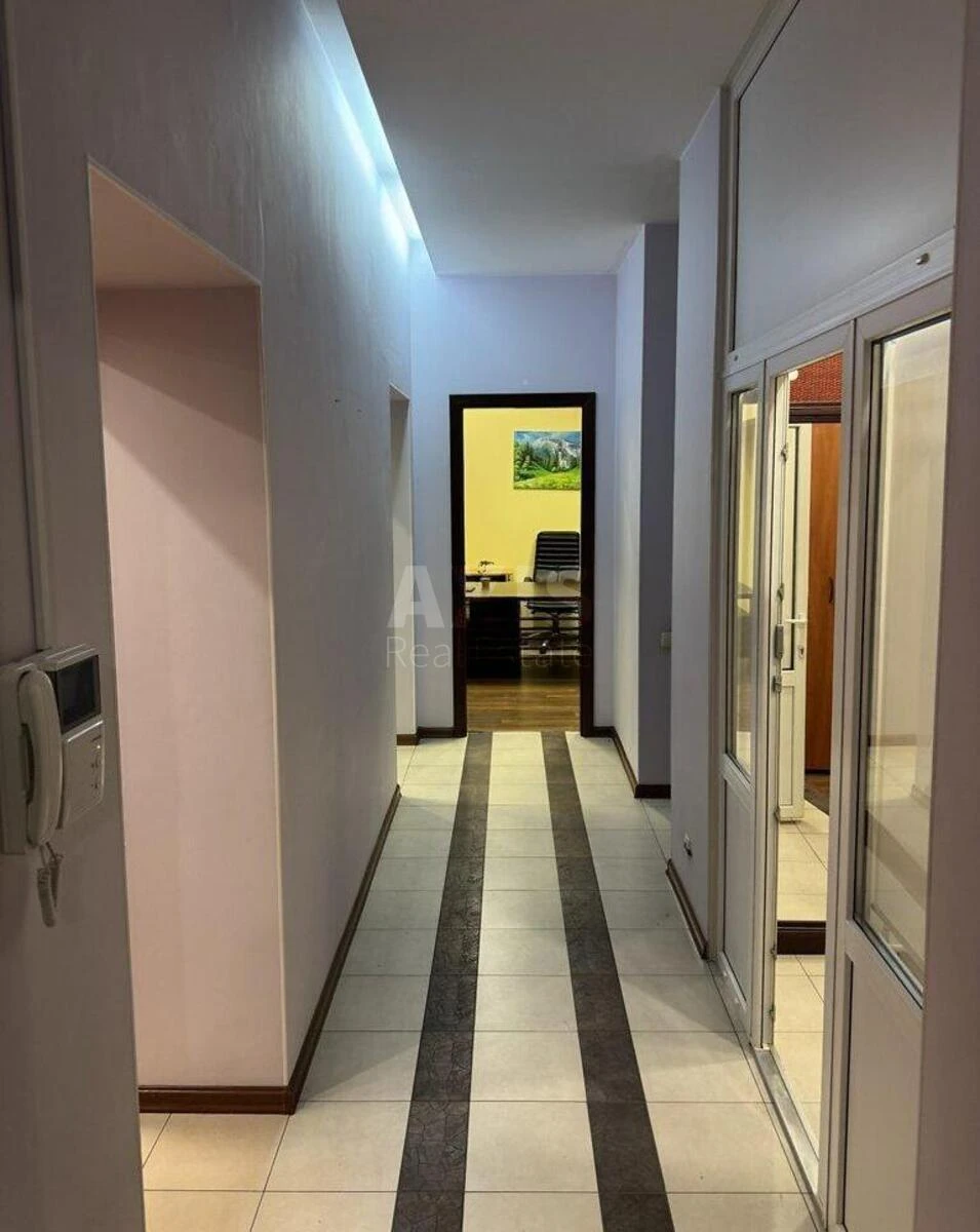 Office vul. Shovkovychna 32/34, 90m2712263