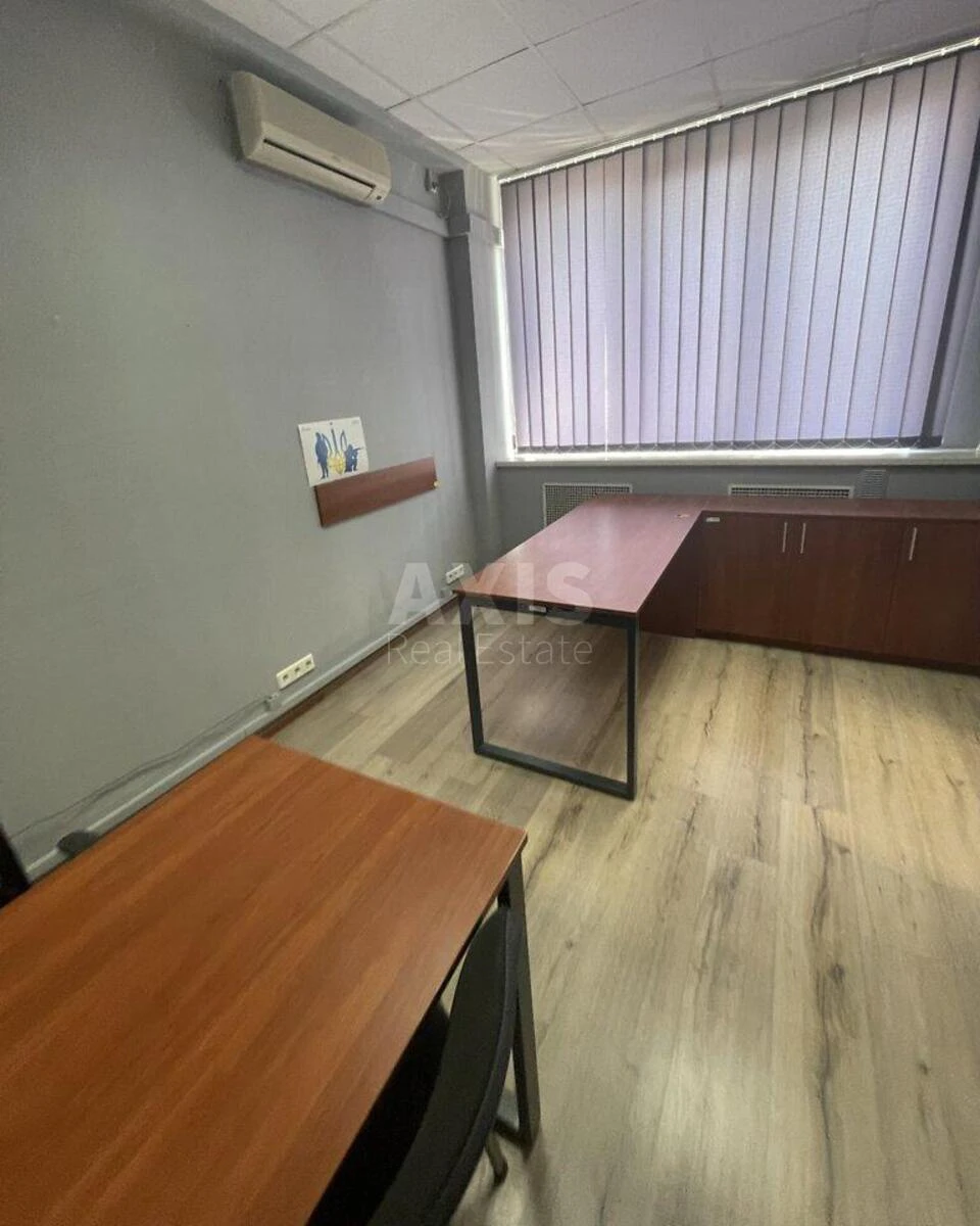 Офис пл. Леси Украинки 34, 43м2652557