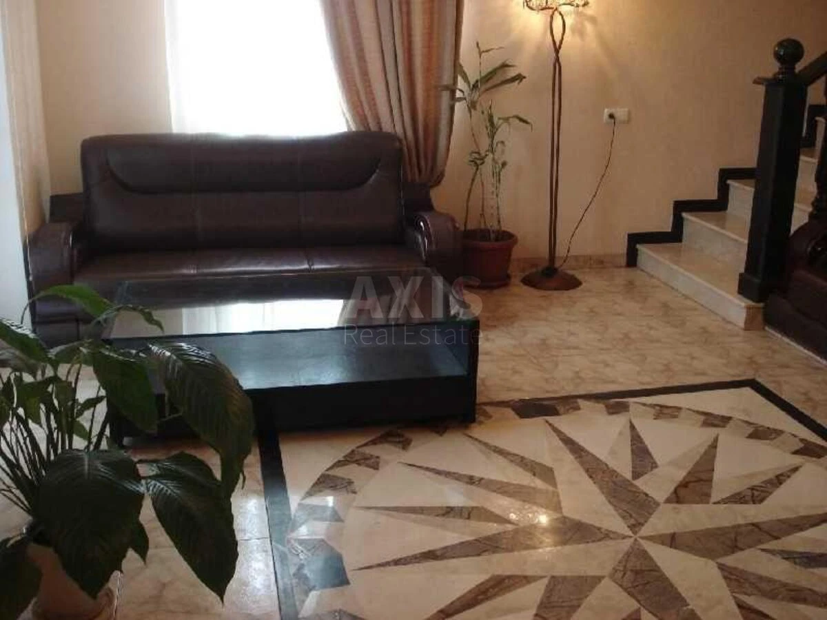 House vul. Prodol'na 1-a, 270m2, Kyiv city625471