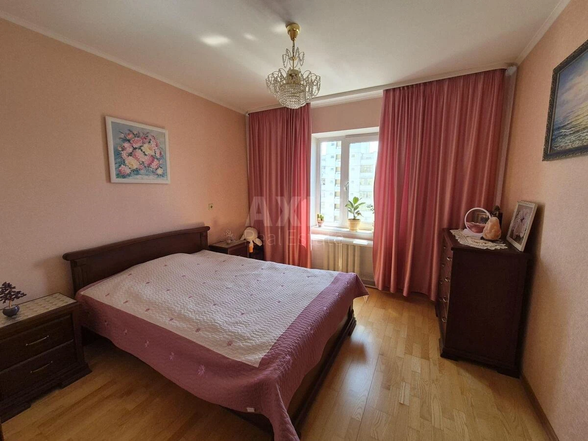 2k apartment vul. Lavruhina Mykoly 5689015