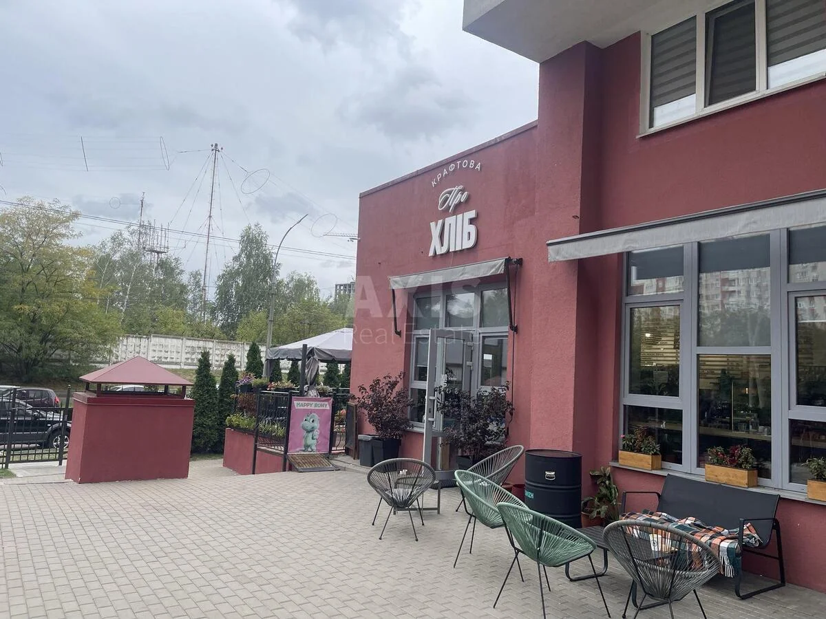 Объект торговли ул. Эрнста Федора 16, 64м2