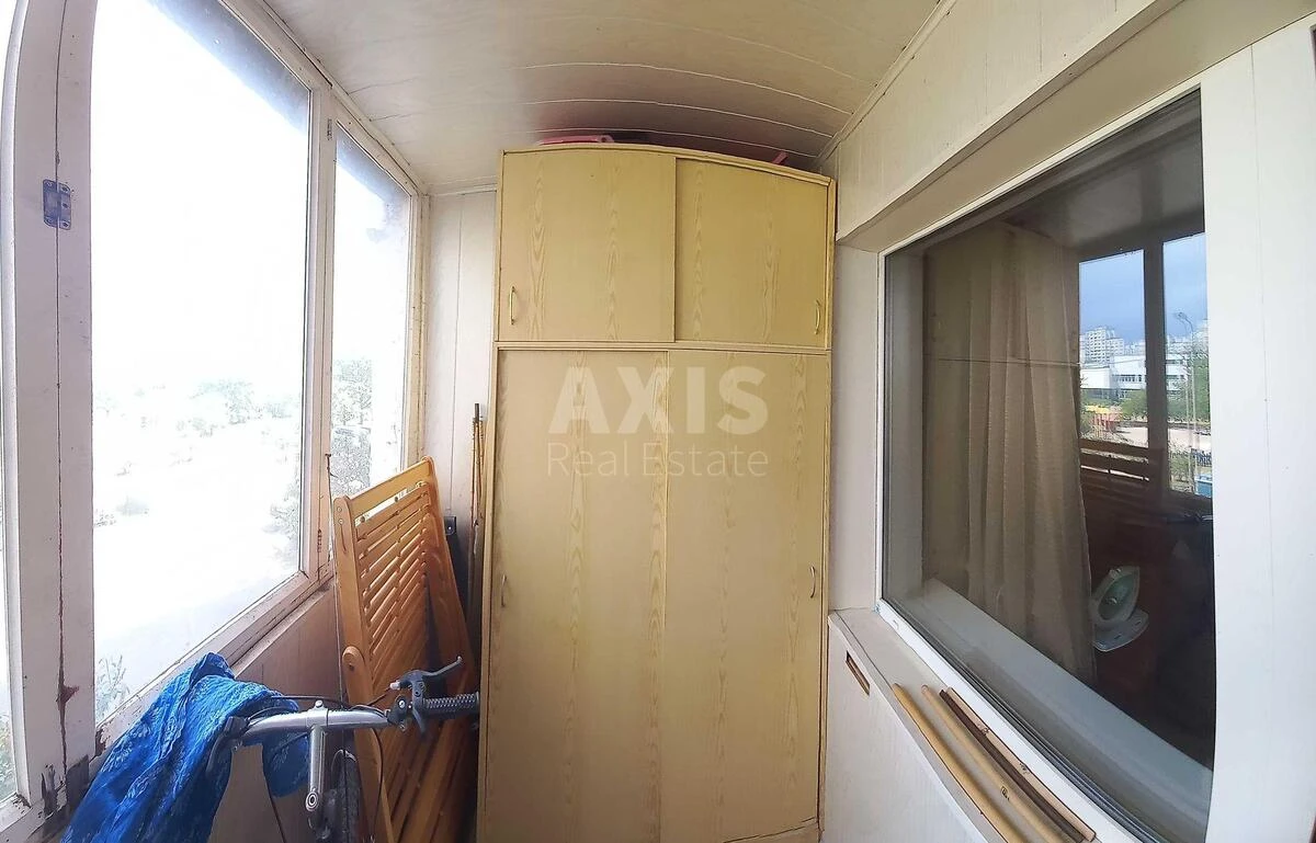 4k apartment vul. Revuc'kogo 137140610