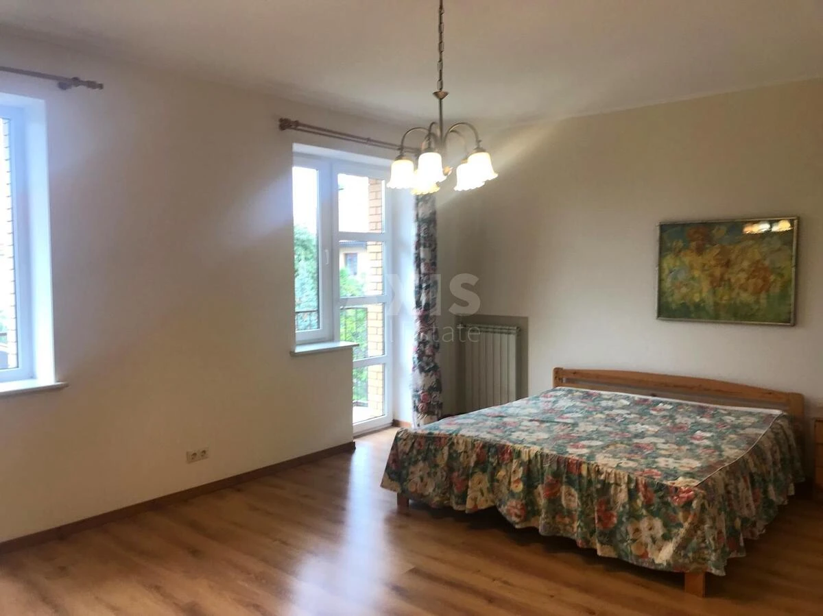 Дoм ул. Богатырская, 438м2, город Киев7042514