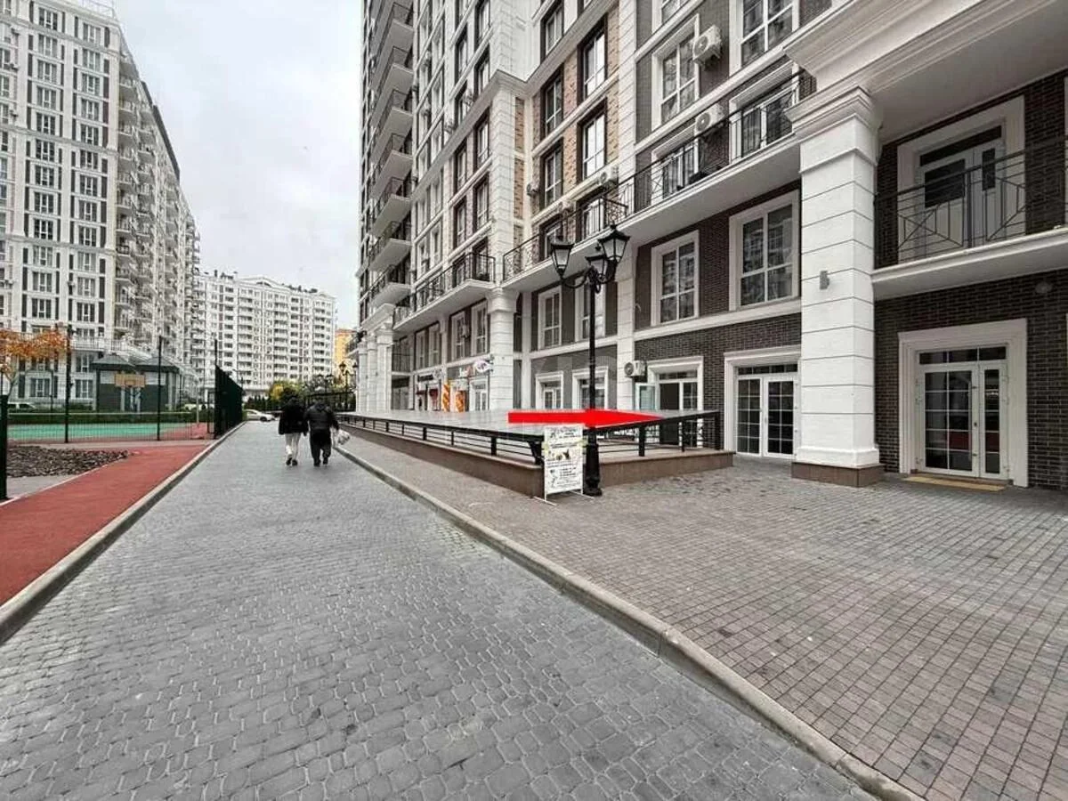 Trade object vul. Myhajla Maksymovycha 24, 31m2